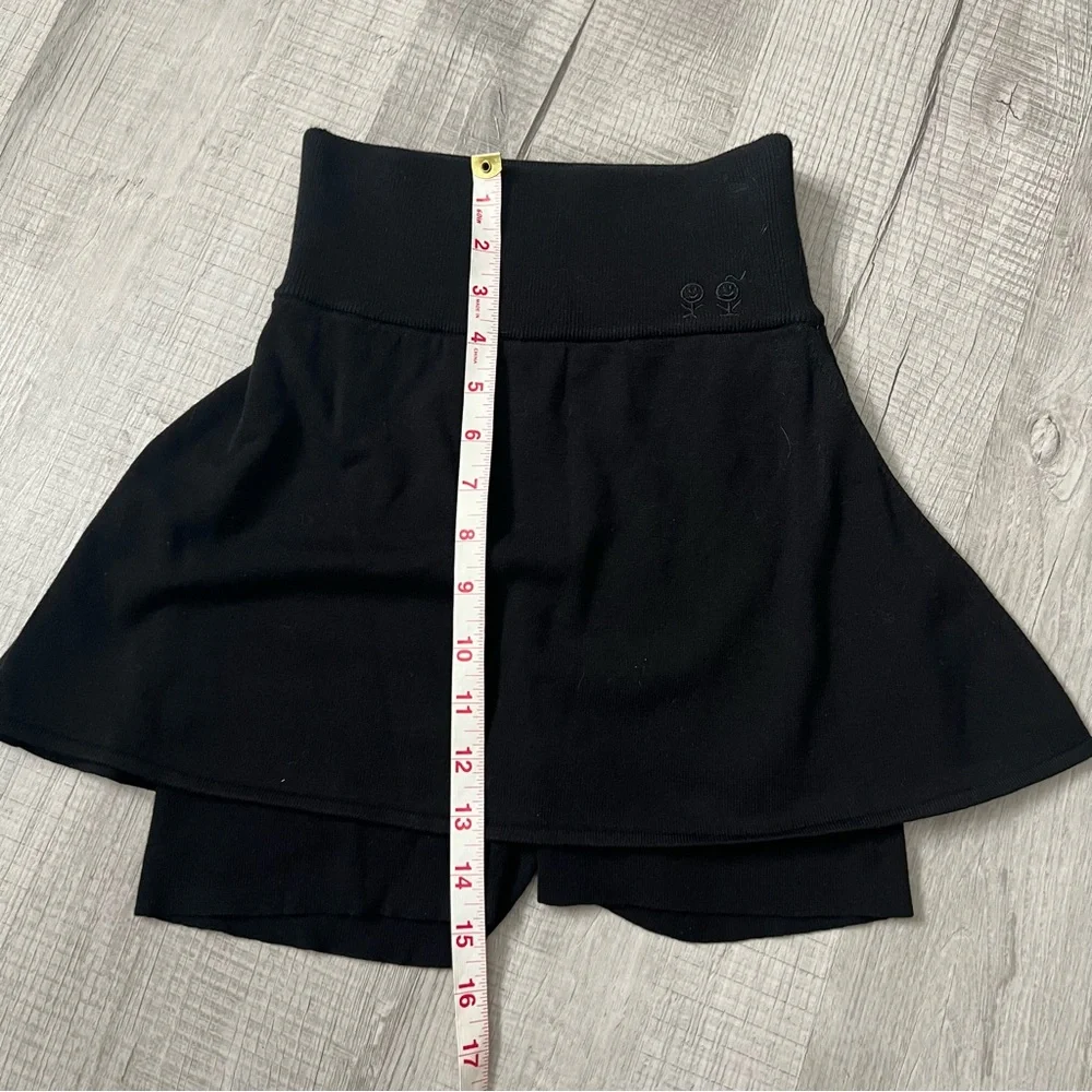 NEW URBAN SOPHISTICATION Cher Skort Feeels Hot Black Size Small